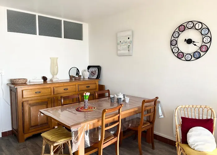 Le Navire * Plage-des-Demoiselles